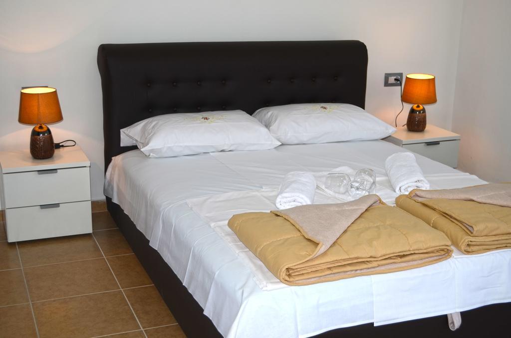 Apartments Sirena 乌尔齐尼 外观 照片