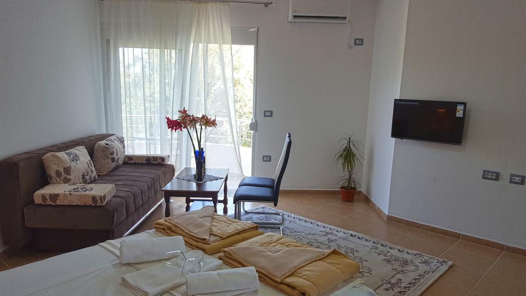 Apartments Sirena 乌尔齐尼 外观 照片