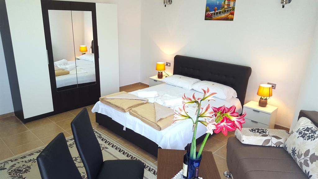 Apartments Sirena 乌尔齐尼 外观 照片